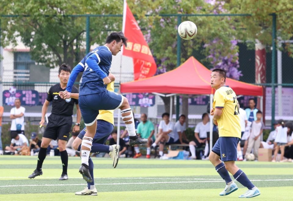 qbVid, src, nPYbn qbVid, src, nPYbn