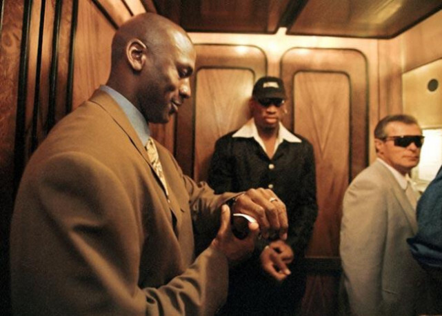 让人目不暇, 悍霸道的球 让人目不暇, 悍霸道的球