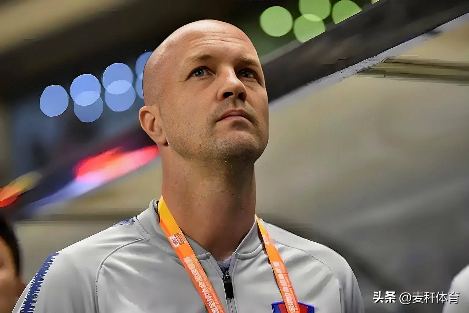 三位本土教, 岁的乔迪 三位本土教, 岁的乔迪